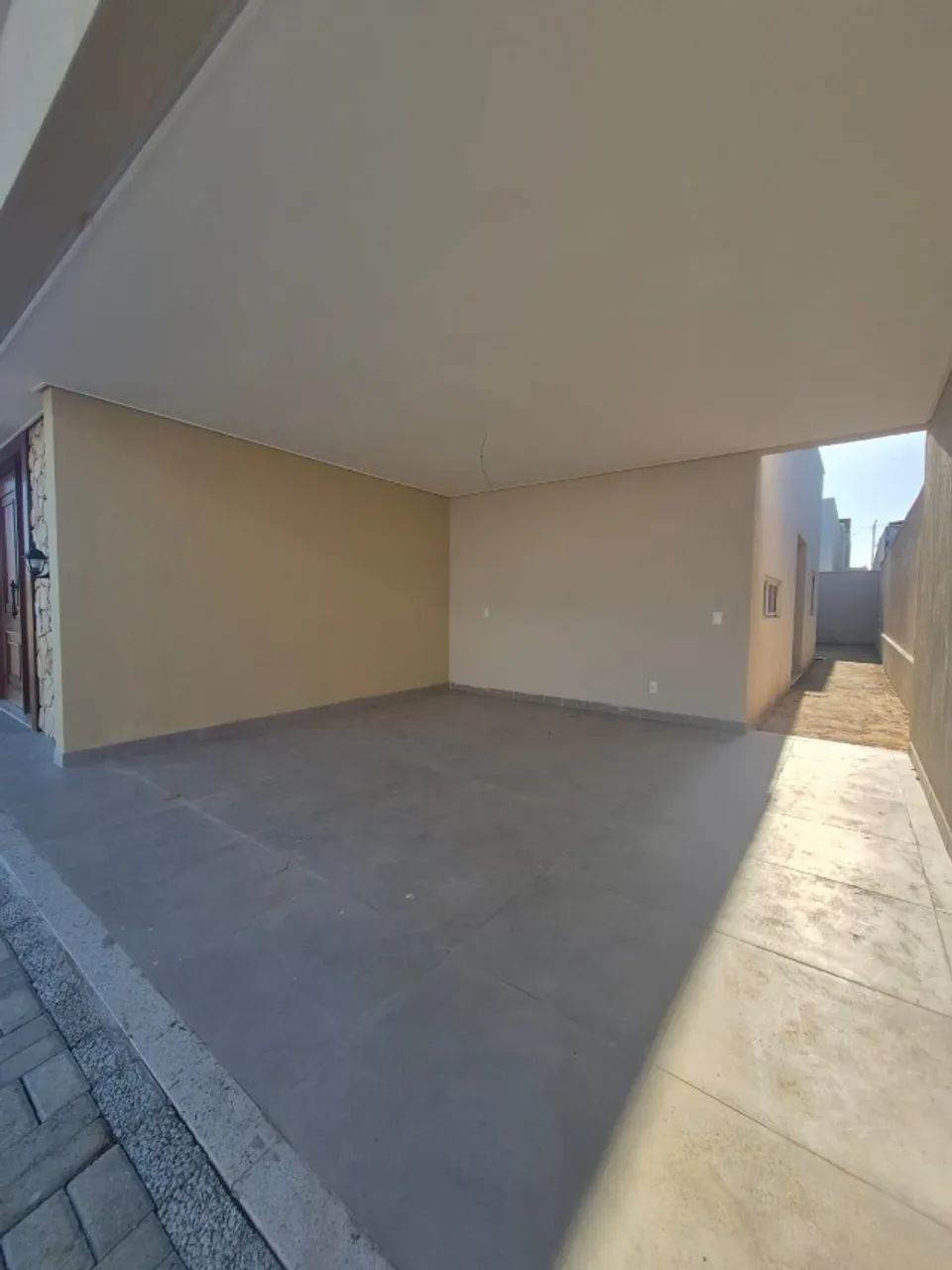 Condomínio Monte Carlo - Casa Térrea 3/4 sendo 3 suítes de 190 m², 2 vagas por 879.999,00 - Foto 4