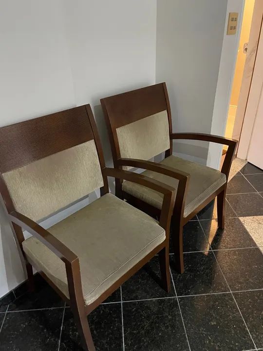 Conjunto de 6 Cadeiras de Madeira Maciça com Estofado/ conjunto com 6 cadeiras - Foto 4