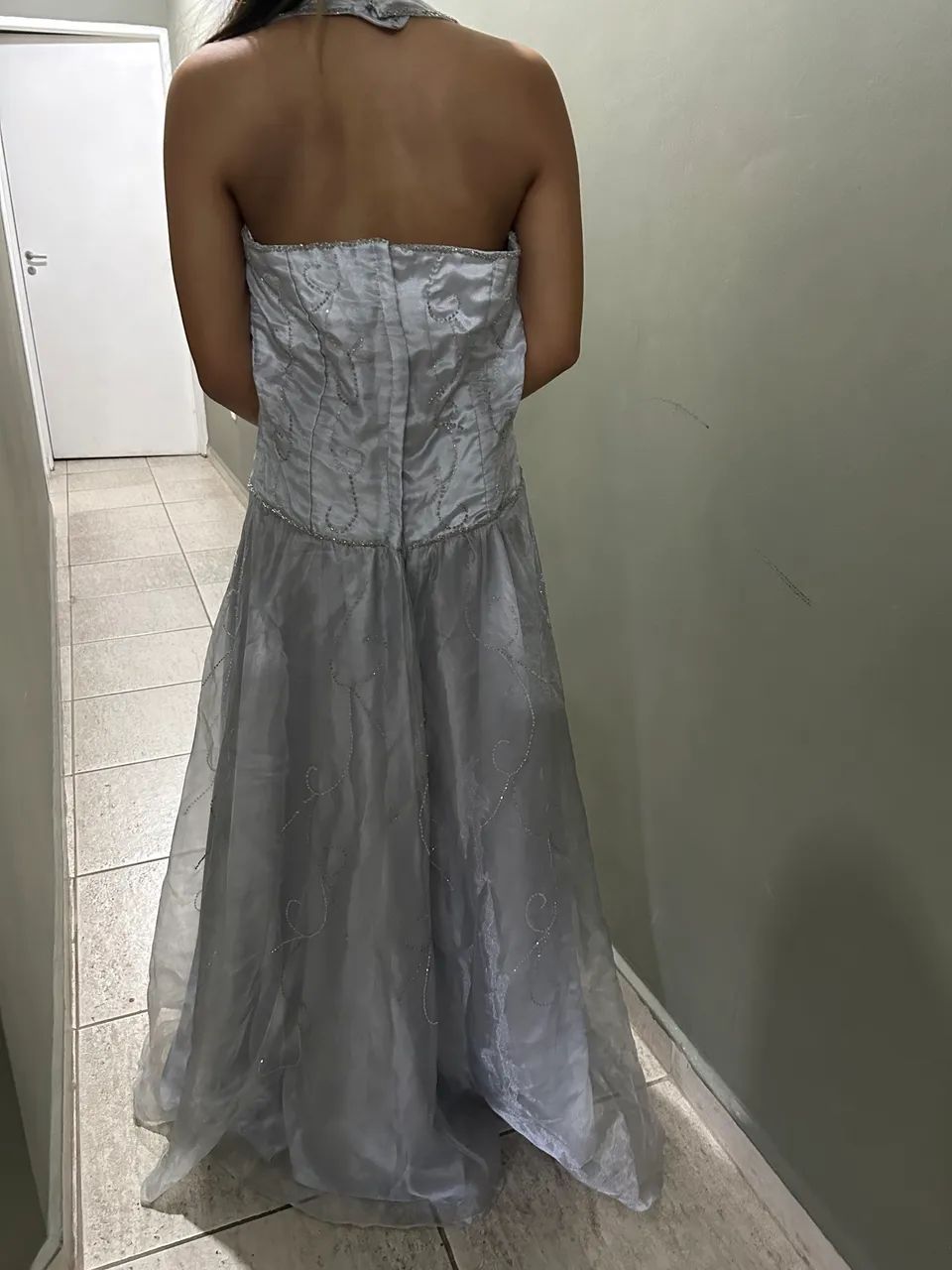 Vendo vestido cinza prata - Foto 5