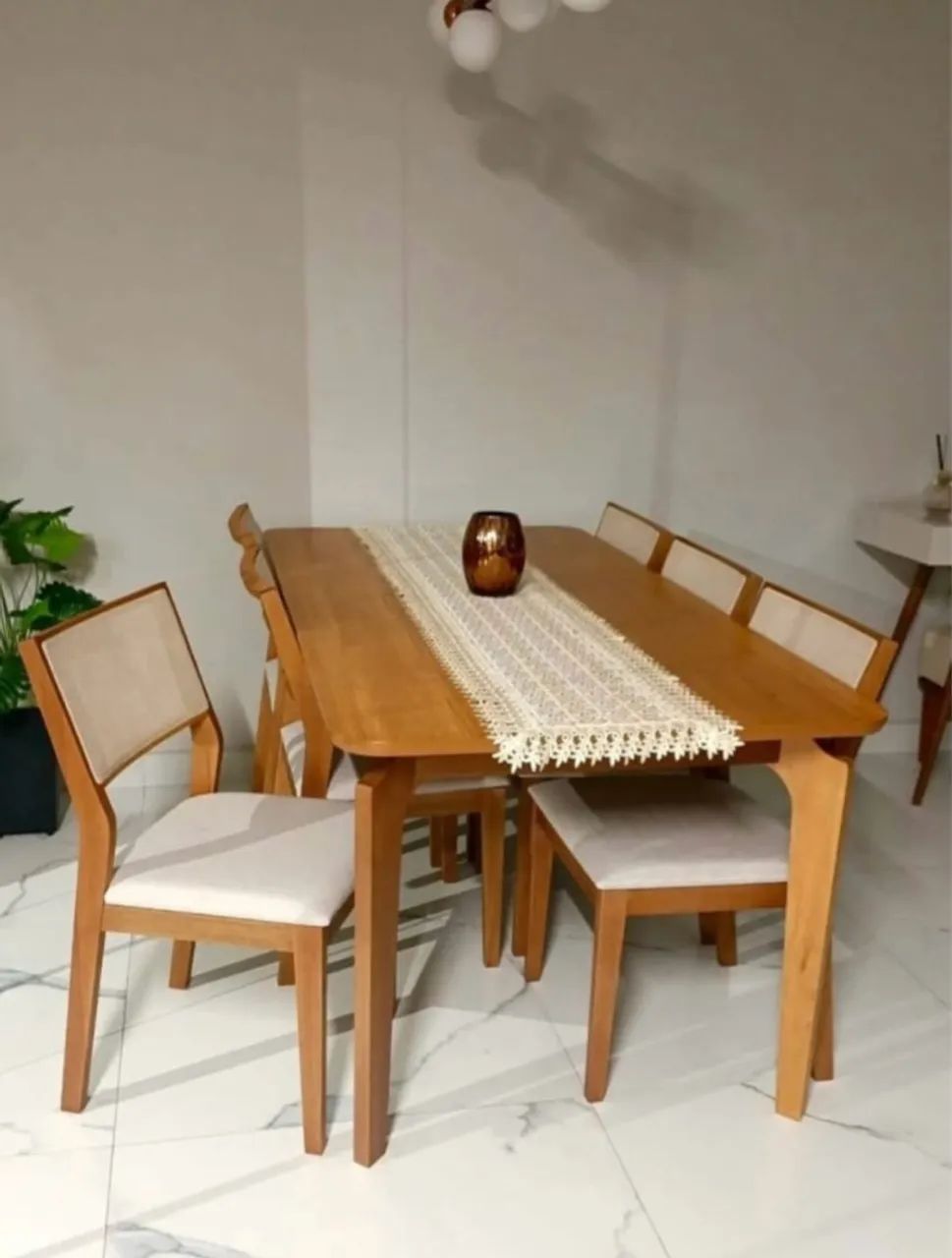 Mesa de Jantar em Madeira com 6 Cadeiras