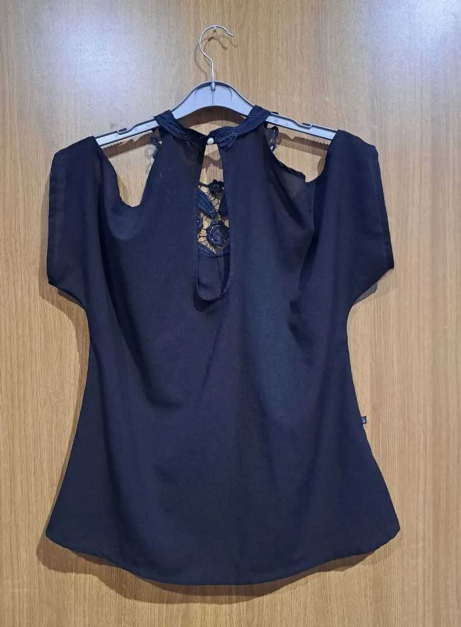 Camisa em crepe e gruipir m com recorte nas mangas - Foto 2