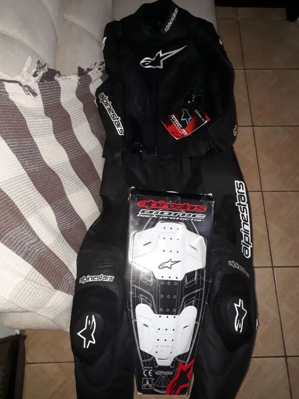 Macacão de Motociclista Alpinestars - Tamanho 56