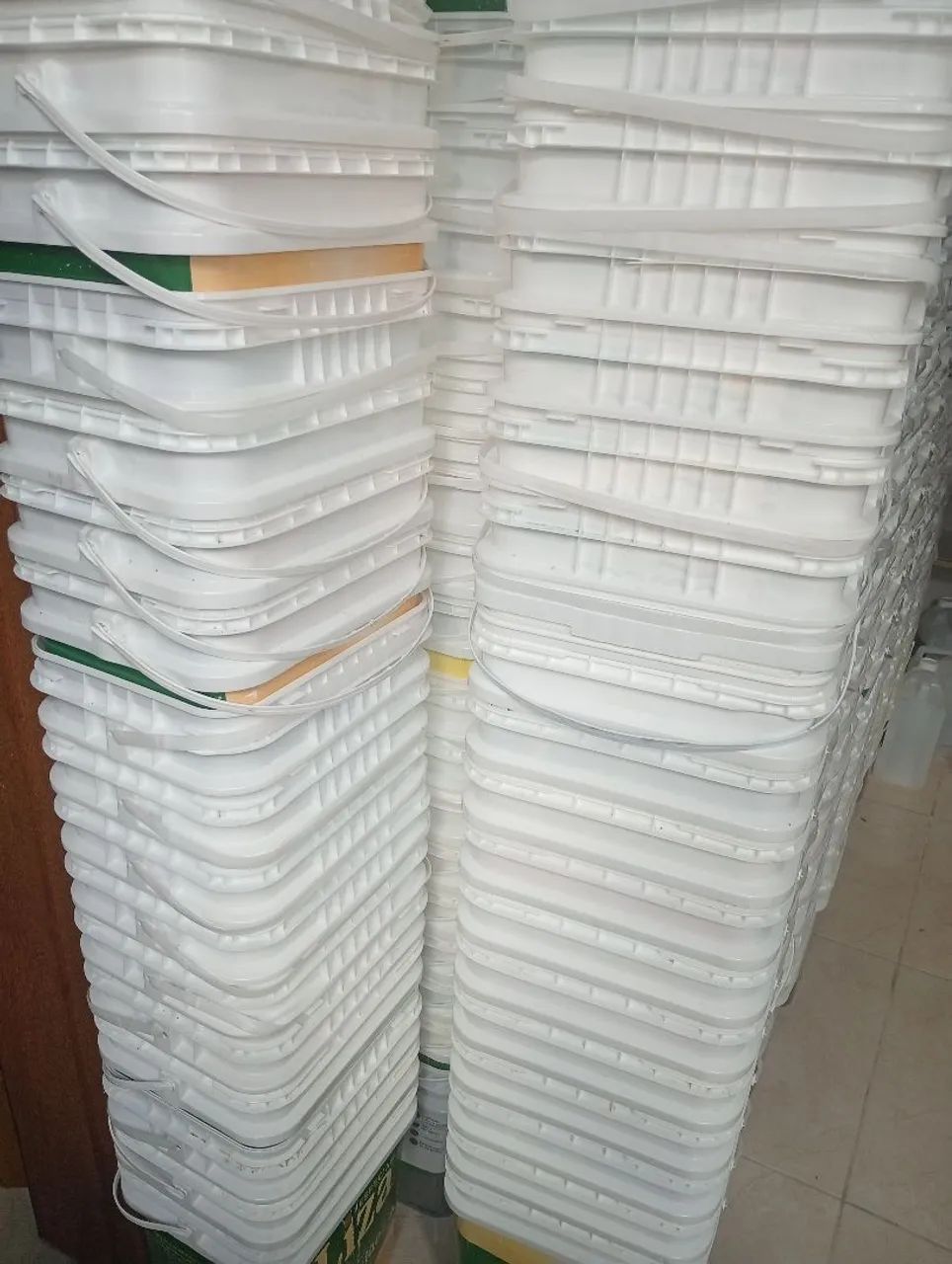 Vendo 500 baldes de 15 litros!64728595914753120