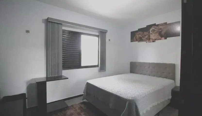 Apartamento 2 quartos com mobília na Rua Jorge Pedro Bedoglim