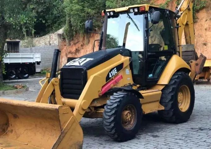Retroescavadeira Cat 416E Ano 2016