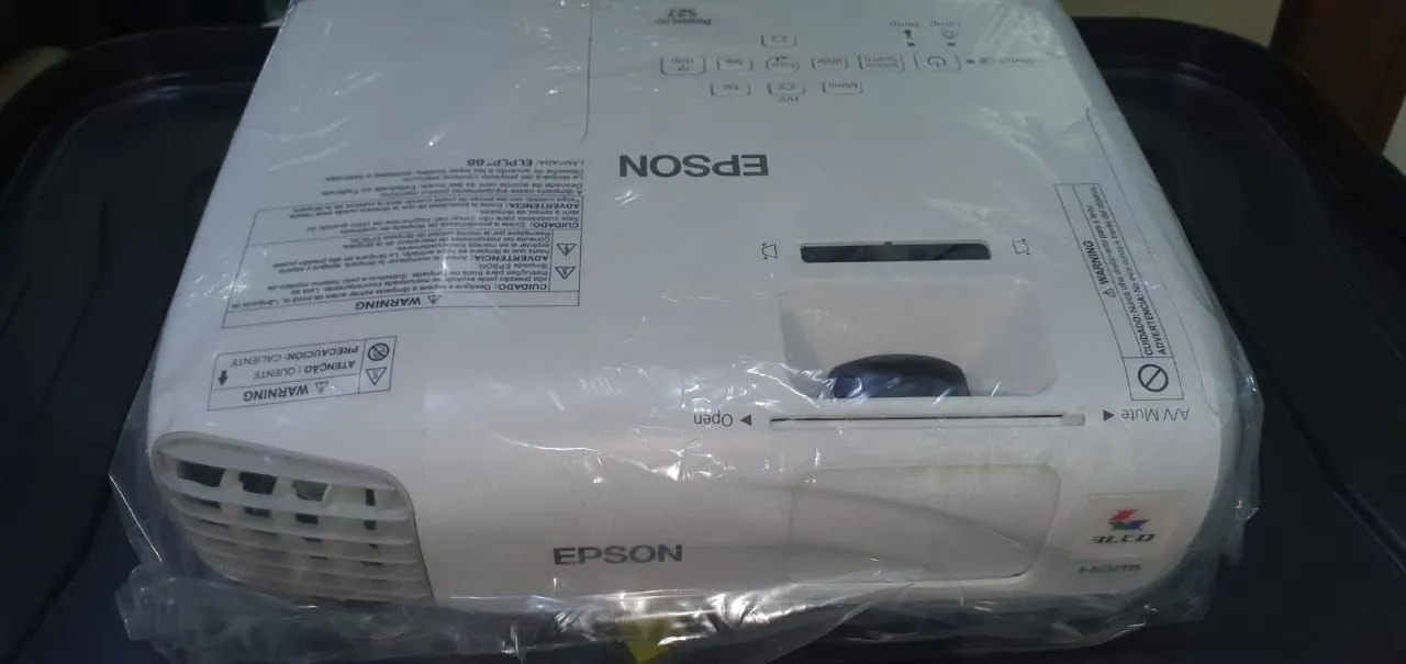 Projetor Epson Novo
