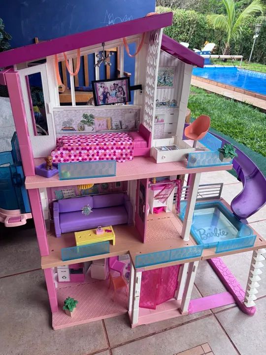 Casinha de Bonecas Completa com Mesa e Cadeiras - Foto 4