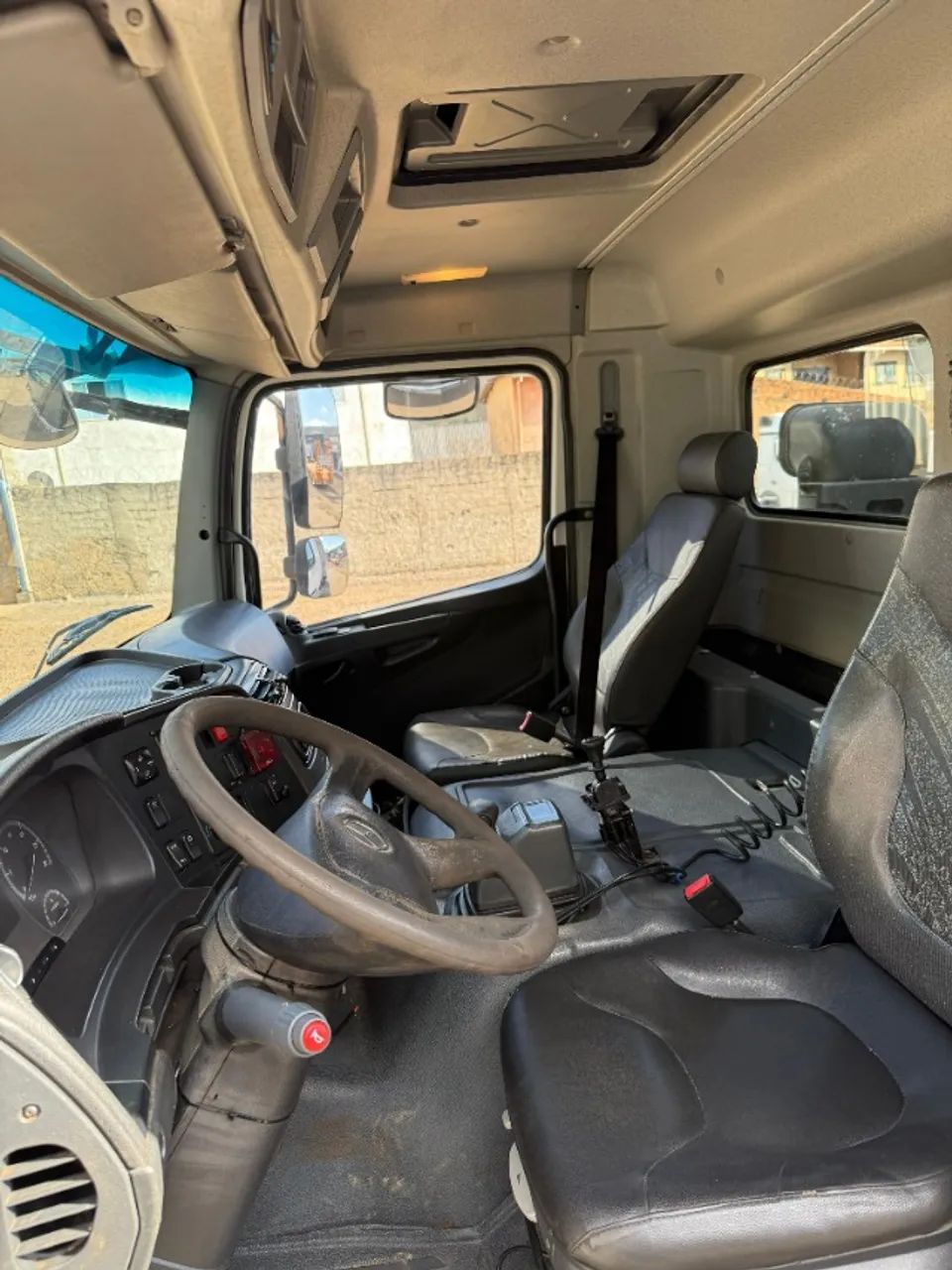 Mercedes-Benz AXOR 3131 6x4 2016 - Foto 4