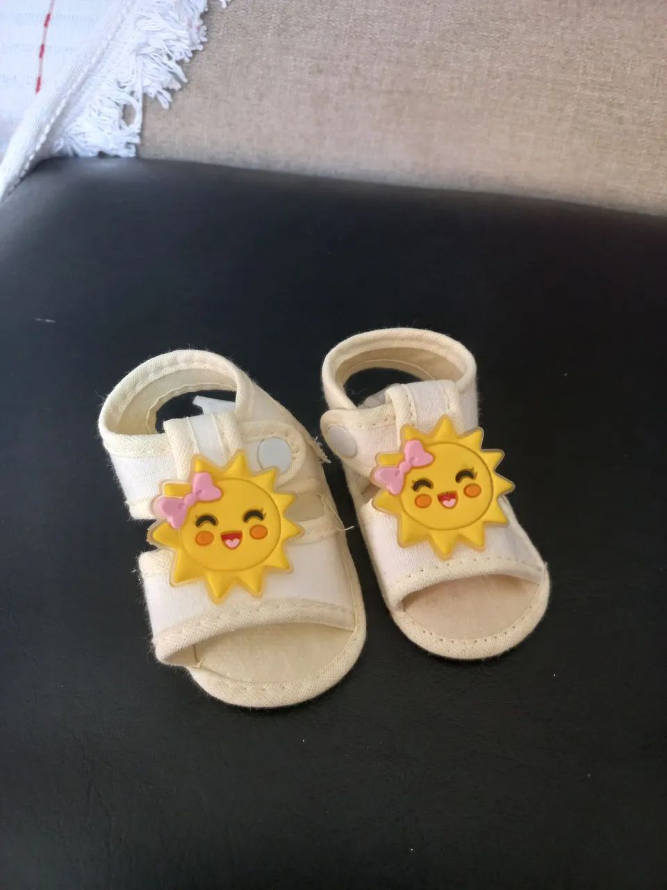 Sandálias de Bebê com Sol - TAM 14 (RN)