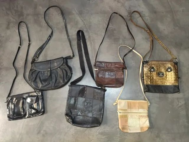 LOTE C/6 BOLSINHAS FEMININAS USADAS