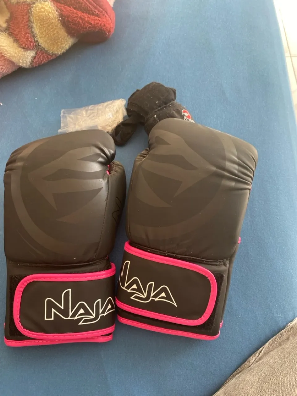 Luvas de Boxe/Muay Thai Naja - Novas