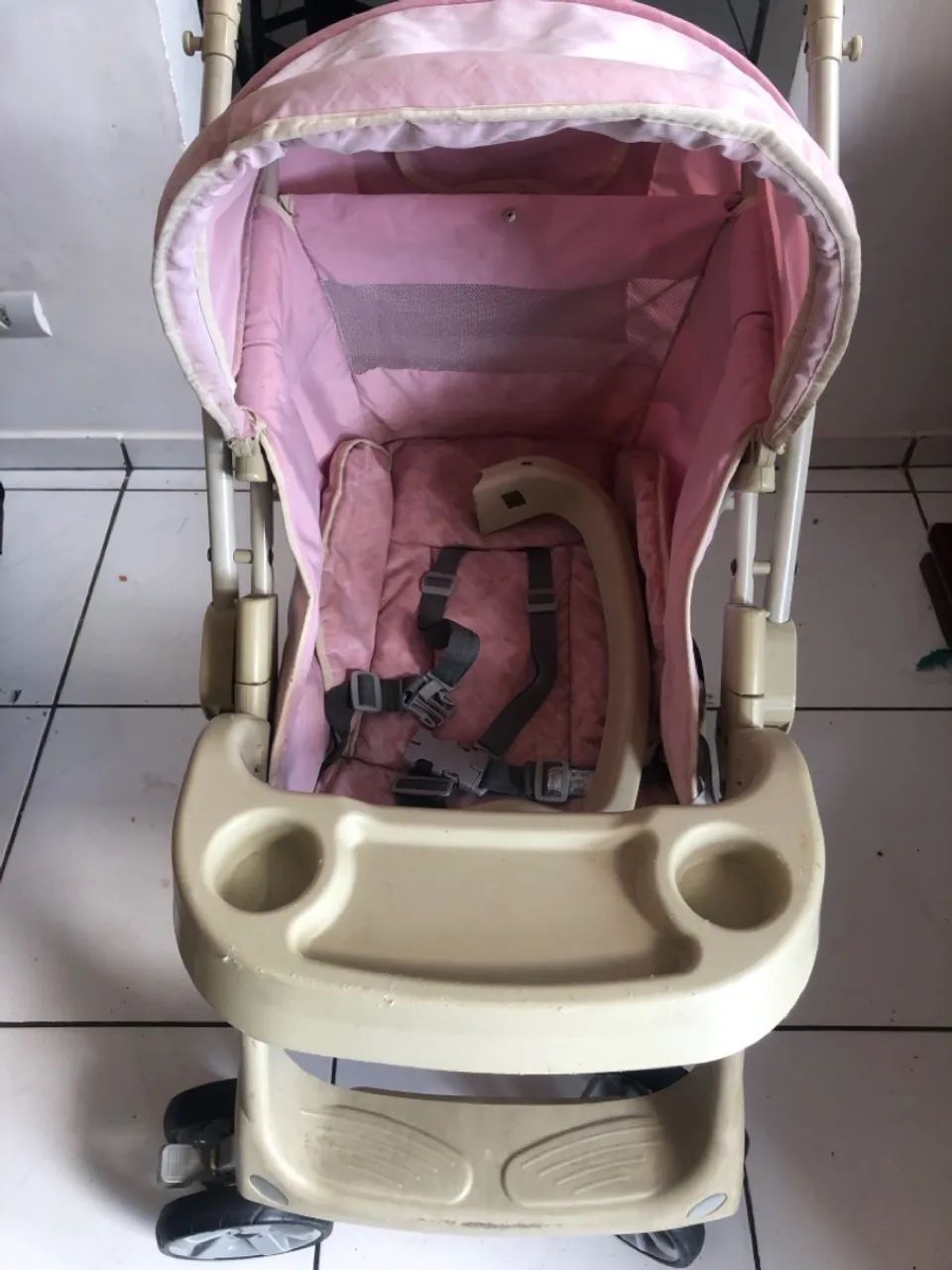 Carrinho de Bebê Rosa - Usado em ótimo estado - Foto 2