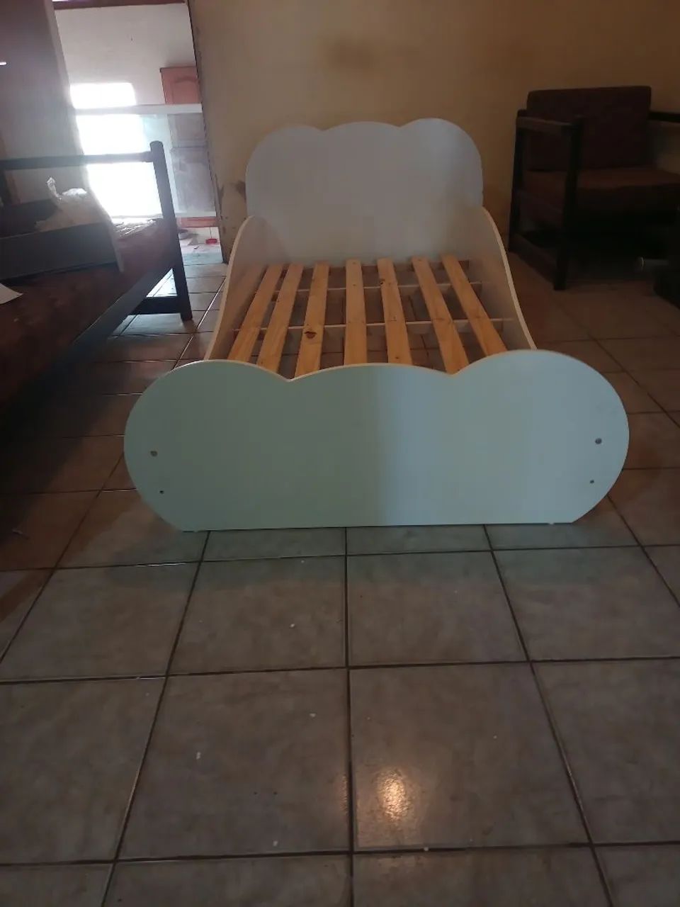  Uma Cama Infantil Nuvem mdf de 90 nova