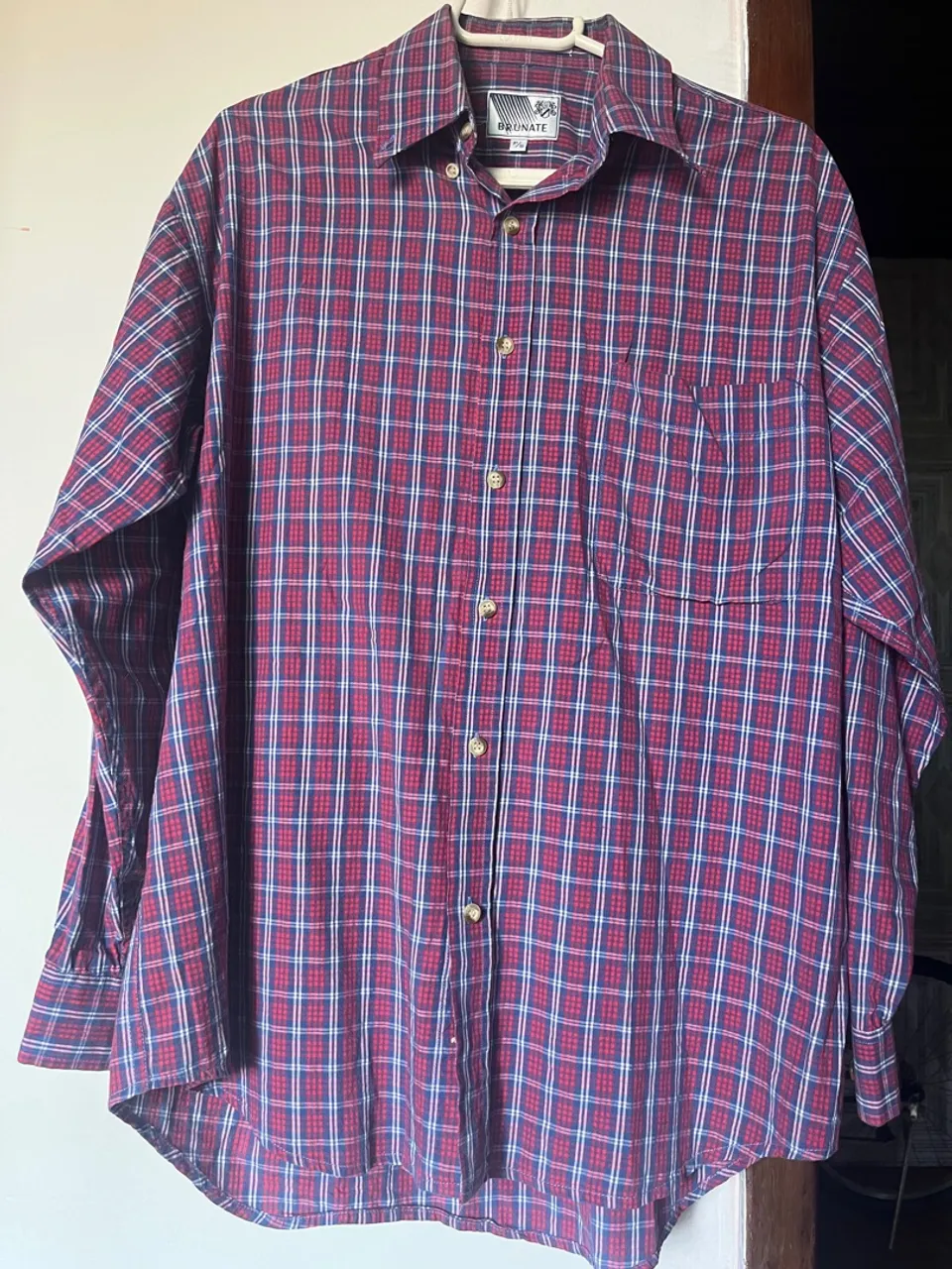 Vende- se camisas sociais