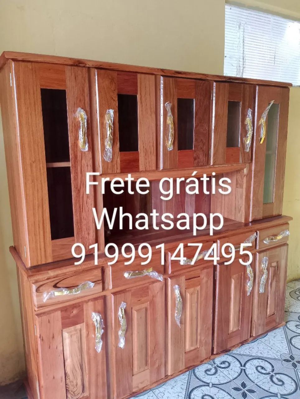 Armário de cozinha 5 portas todo de madeira 