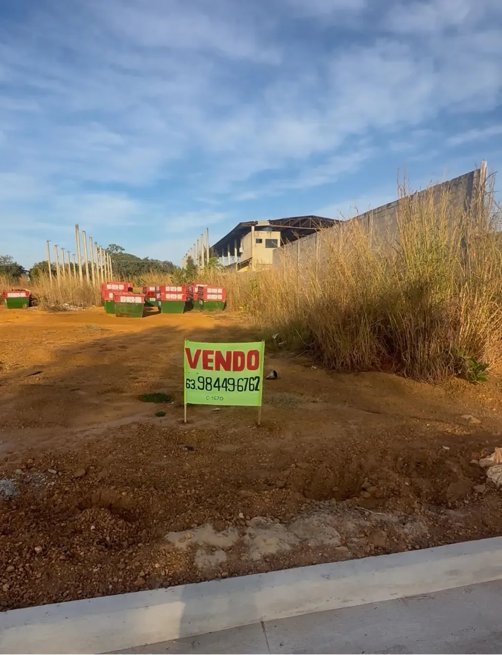 Distrito Industrial de Taquaralto, Lote com 1.069mt, rua asfaltada, murado lateral,