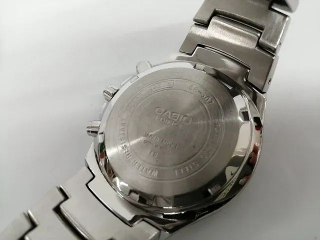 Relógio masculino Casio Edifice EF-507 com cronógrafo, dia e data e movimento de quartzo. - Foto 3