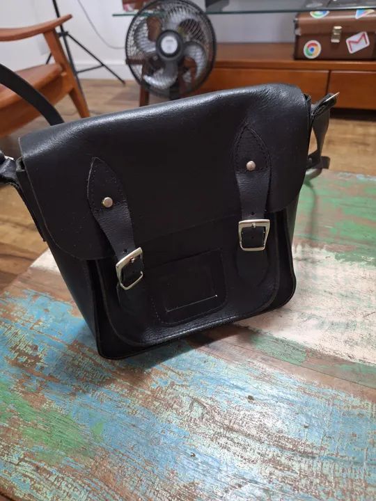 Bolsa em couro legítimo 