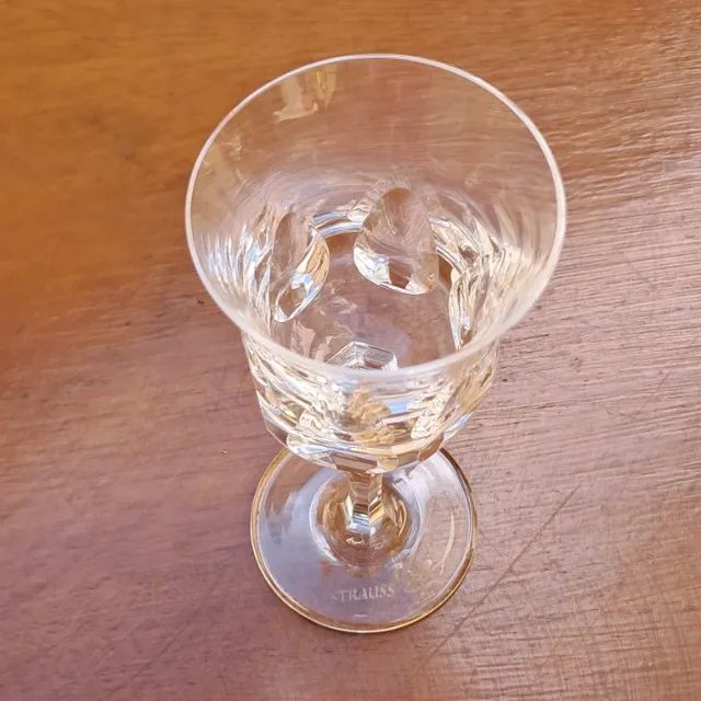 Taças de Licor / Aperitivo STRAUSS - Cristal Lapidado com Gravação na Base - Jogo com 6 Ta - Foto 4