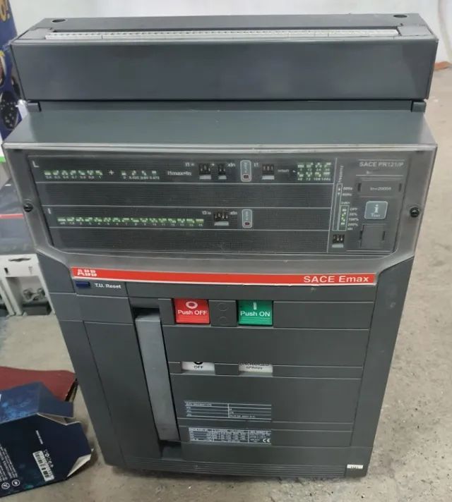 Disjuntor Sace EMAX E2B 2000 PR121/P-LI In=2000A 3p F HR