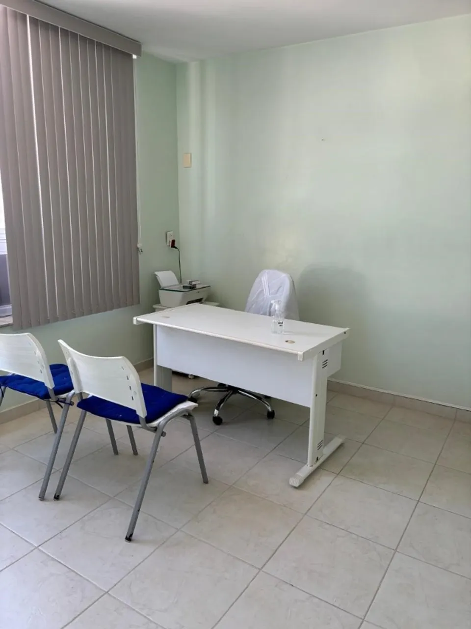 Alugo sala para fins comerciais
