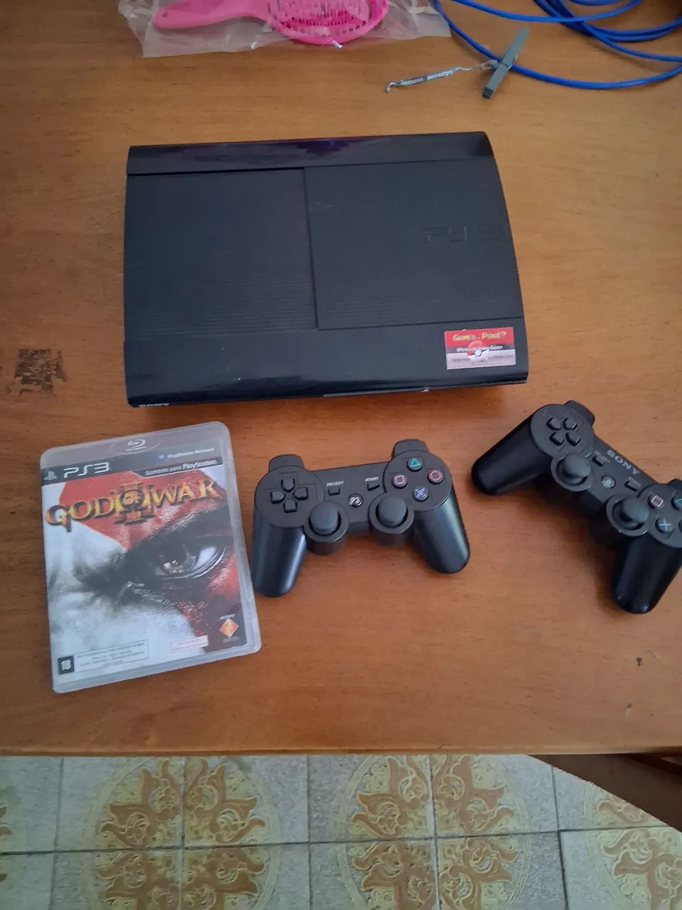 PlayStation 3 + 2 Controles + Jogo God of War
