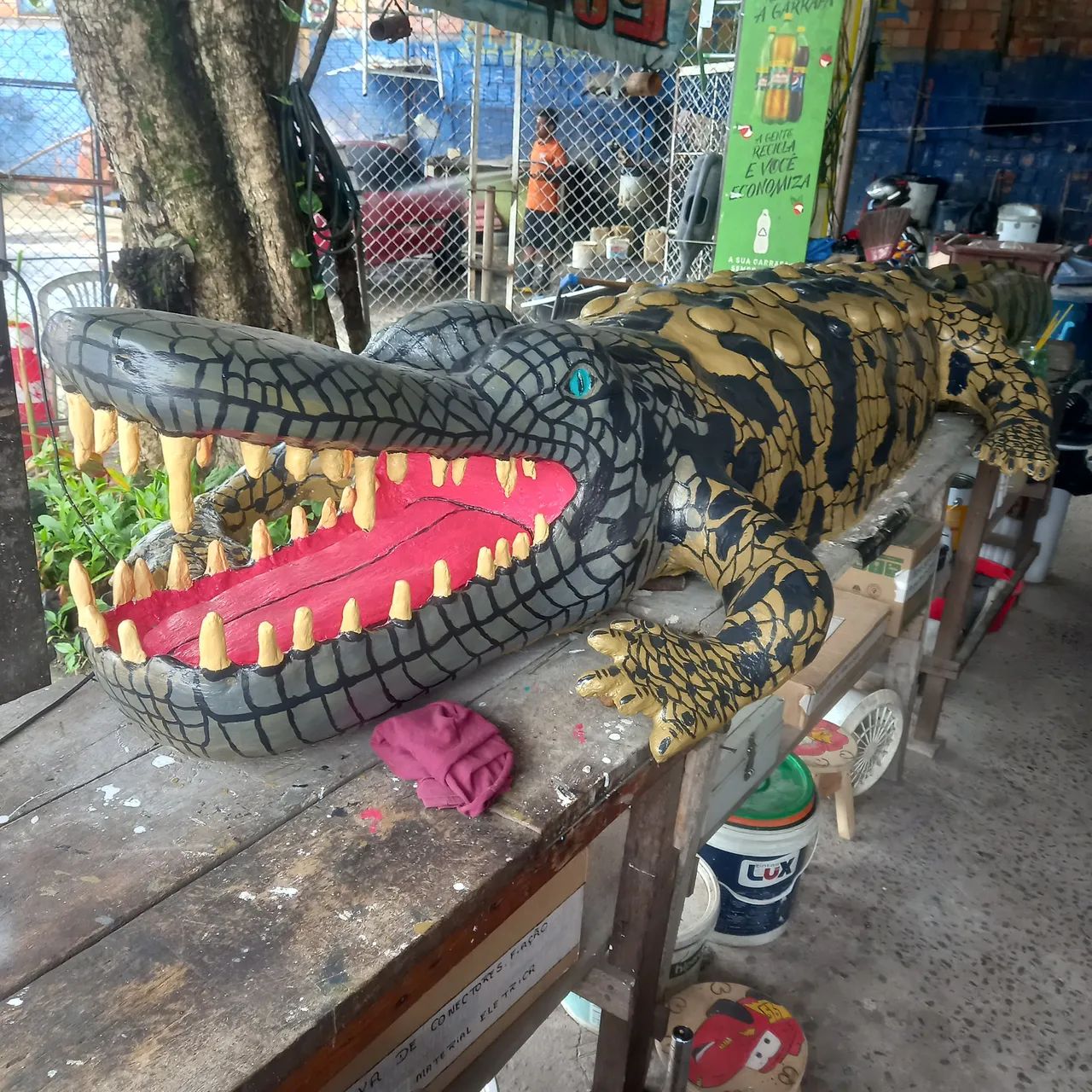 Crocodilo de cimento 
