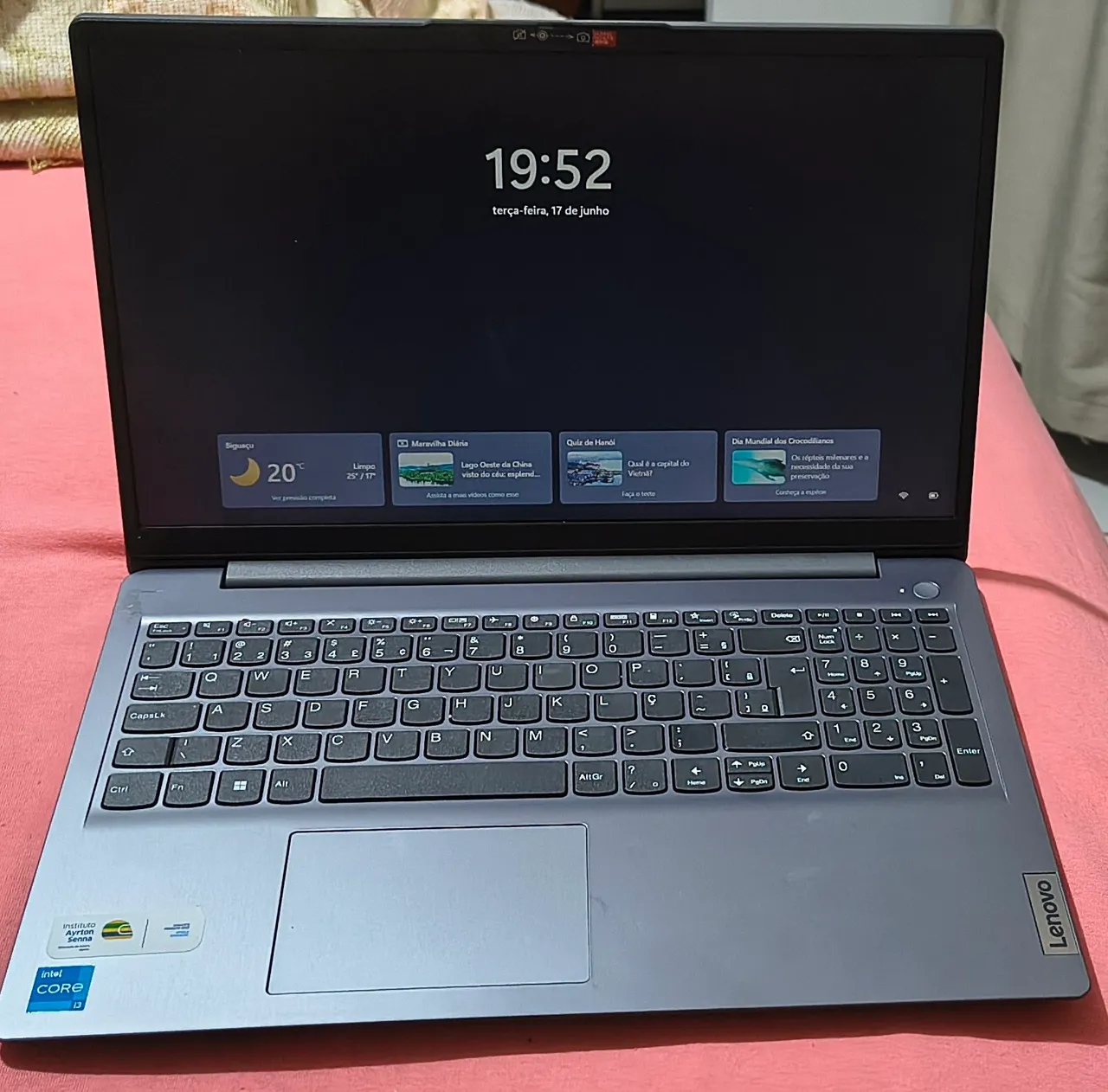 Notebook Lenovo Intel Core i3