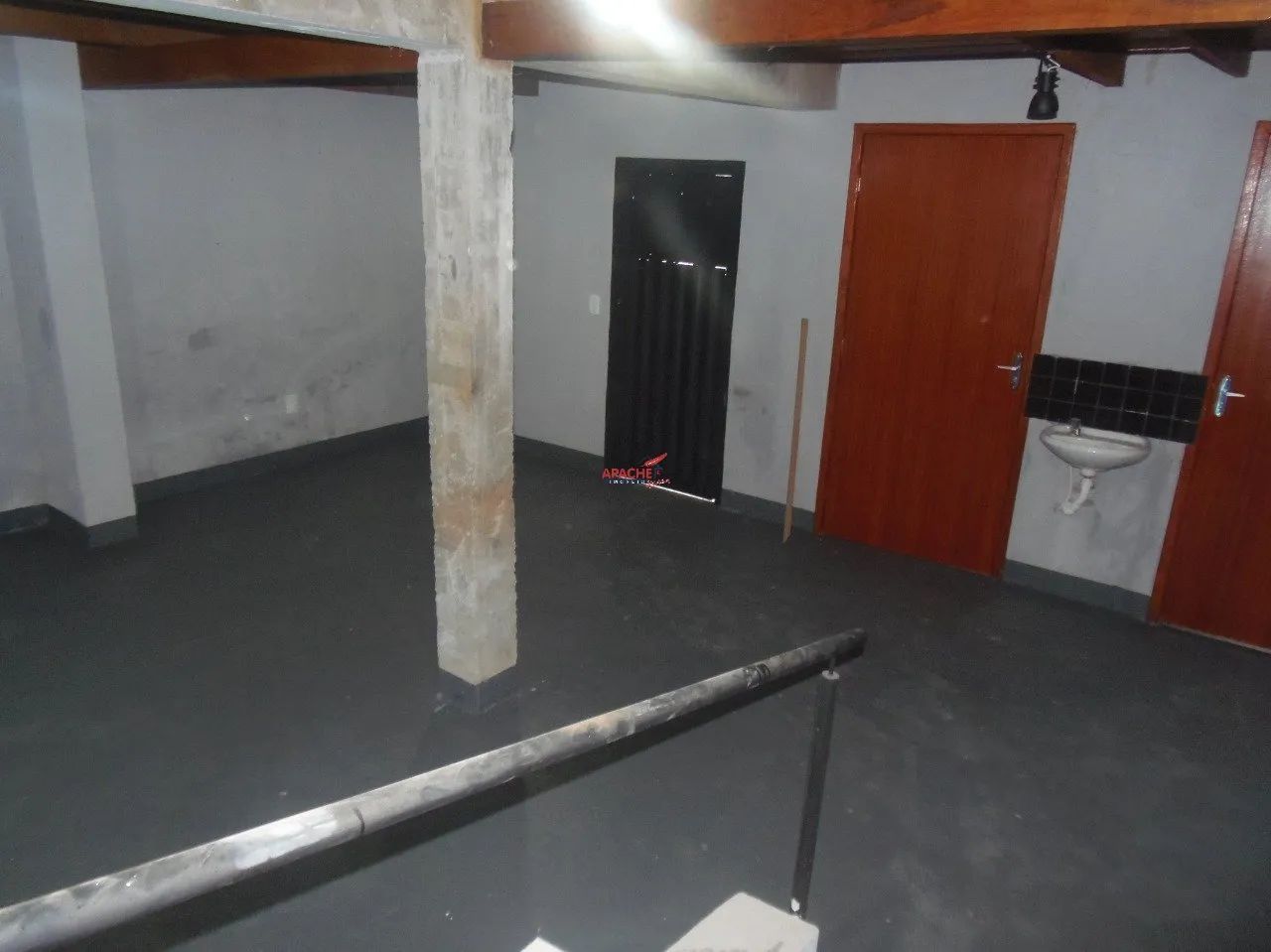 Loja de 290 m² para locação, no Centro em Viçosa - MG. - Foto 11