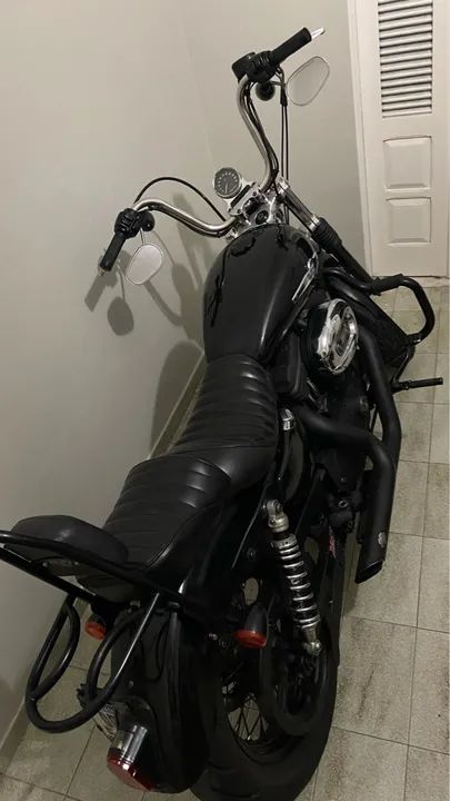 Harley Davidson XL 1200  Custom - Foto 2