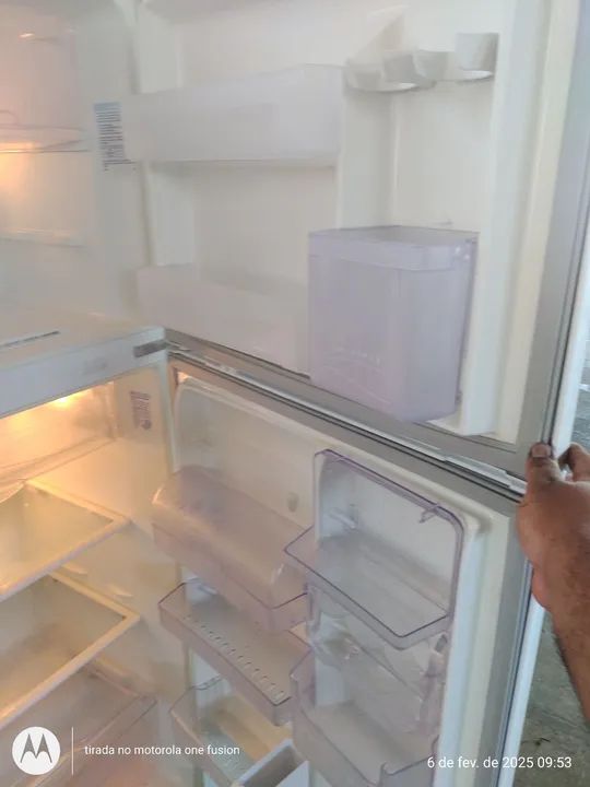 REFRIGERADOR ELECTROLUX DF 46 220V - Foto 3