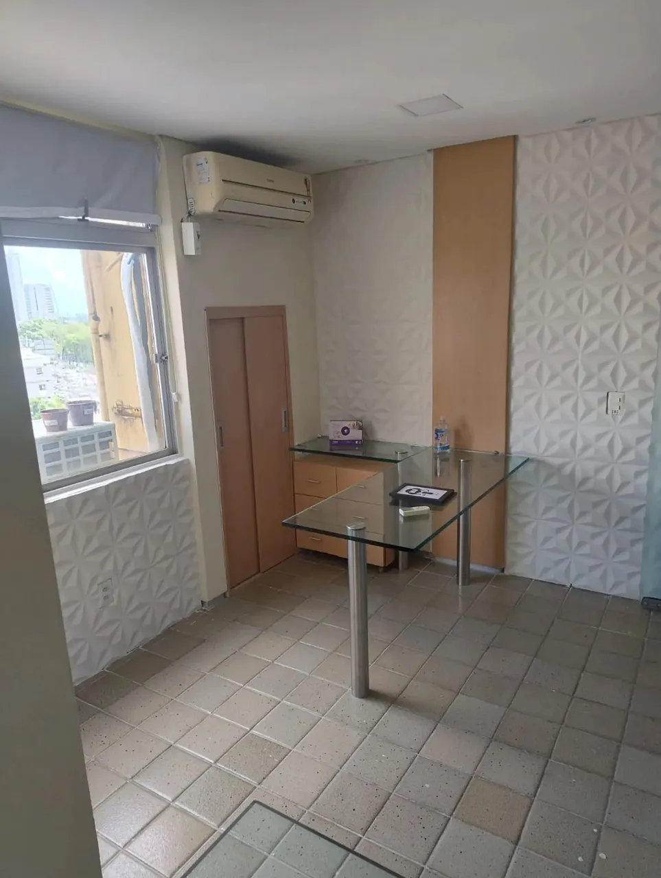 Sala 40m2 na Av Agamenon Magalhães