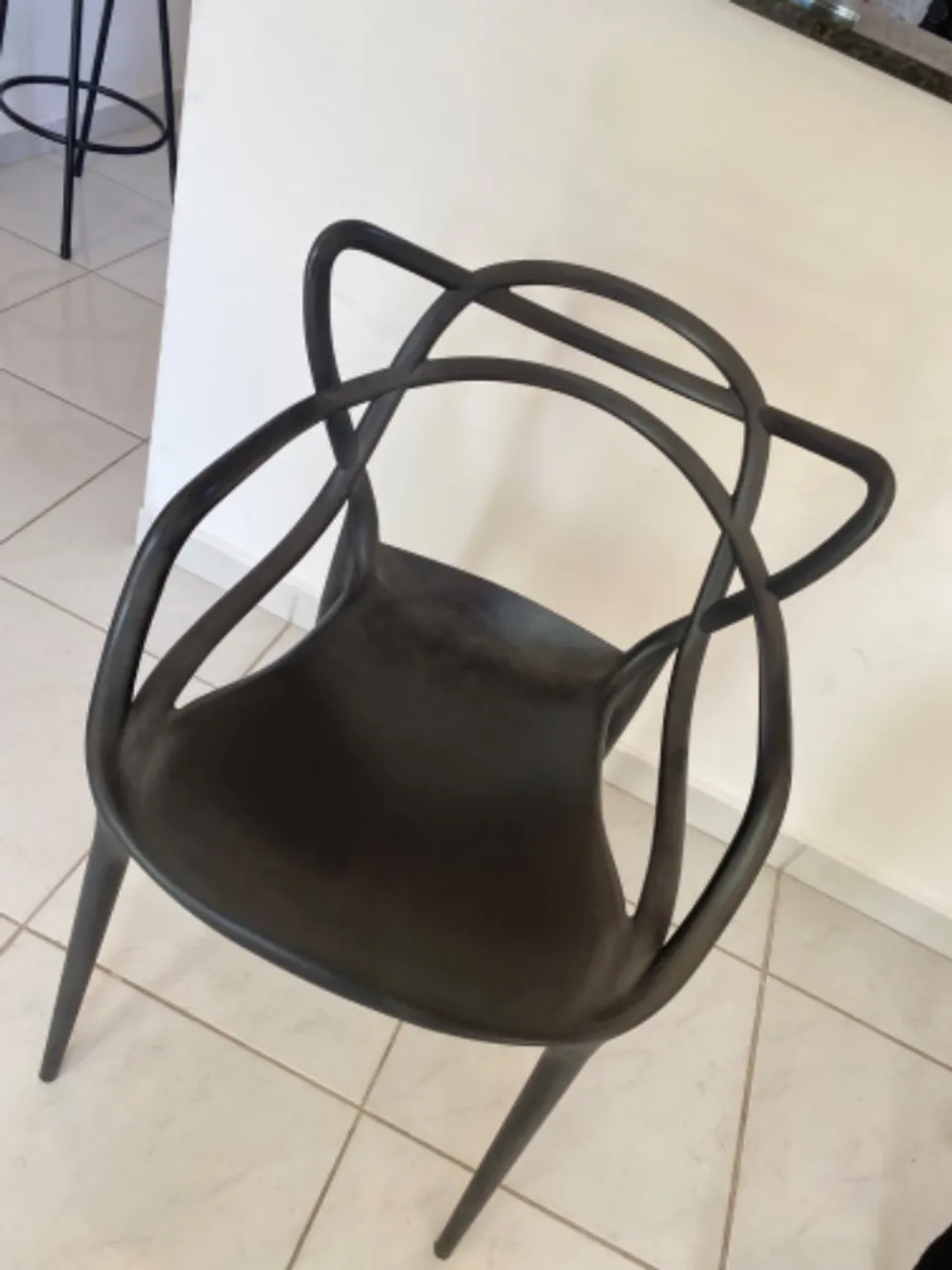 Vendo cadeira modelo Allegra cor preta