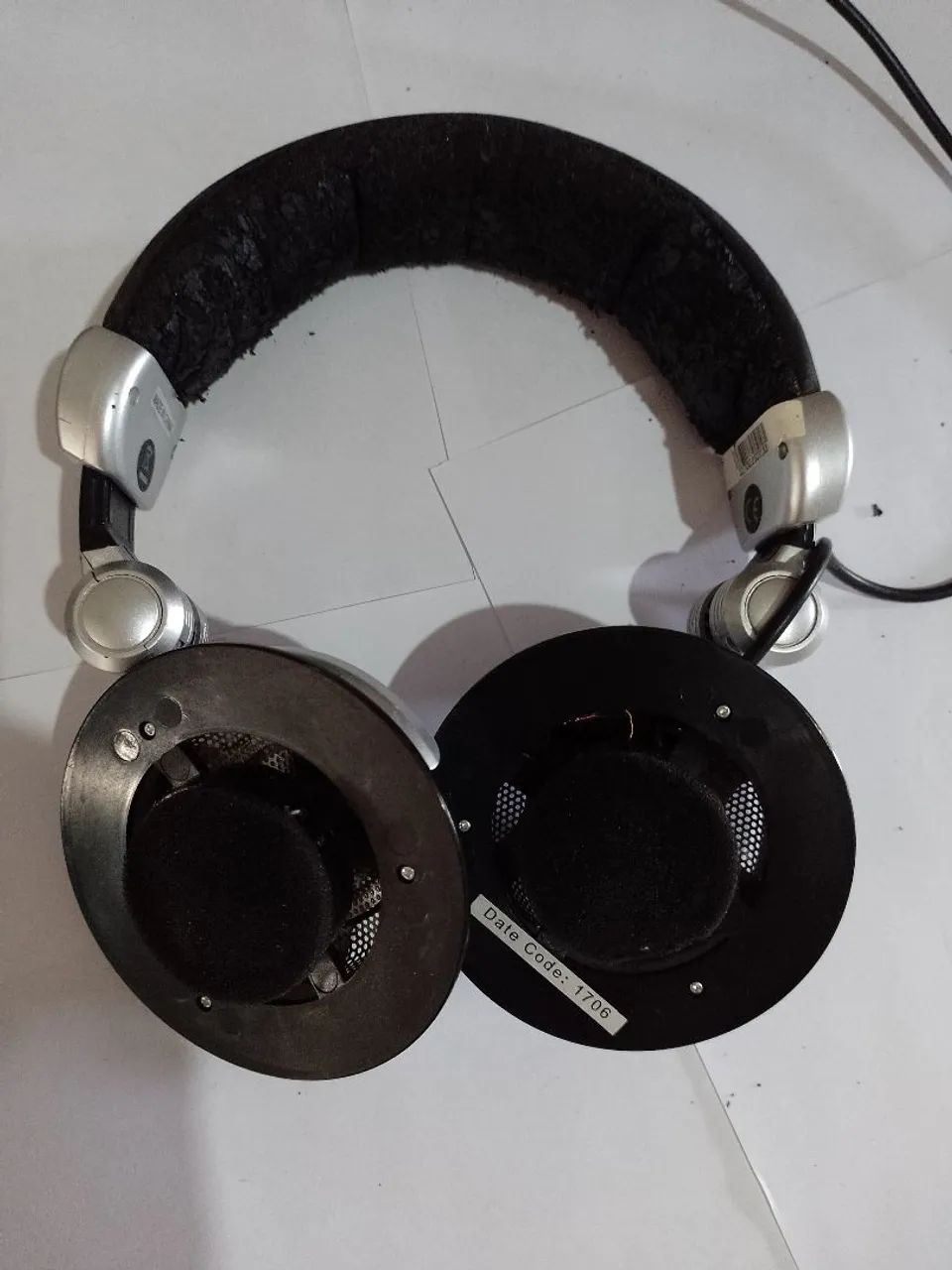 Fone de ouvido Behringer HPX2000 - Foto 2