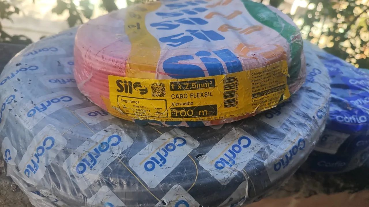 Vendo rolos de fio lacrados total de 5 rolos  - Foto 5