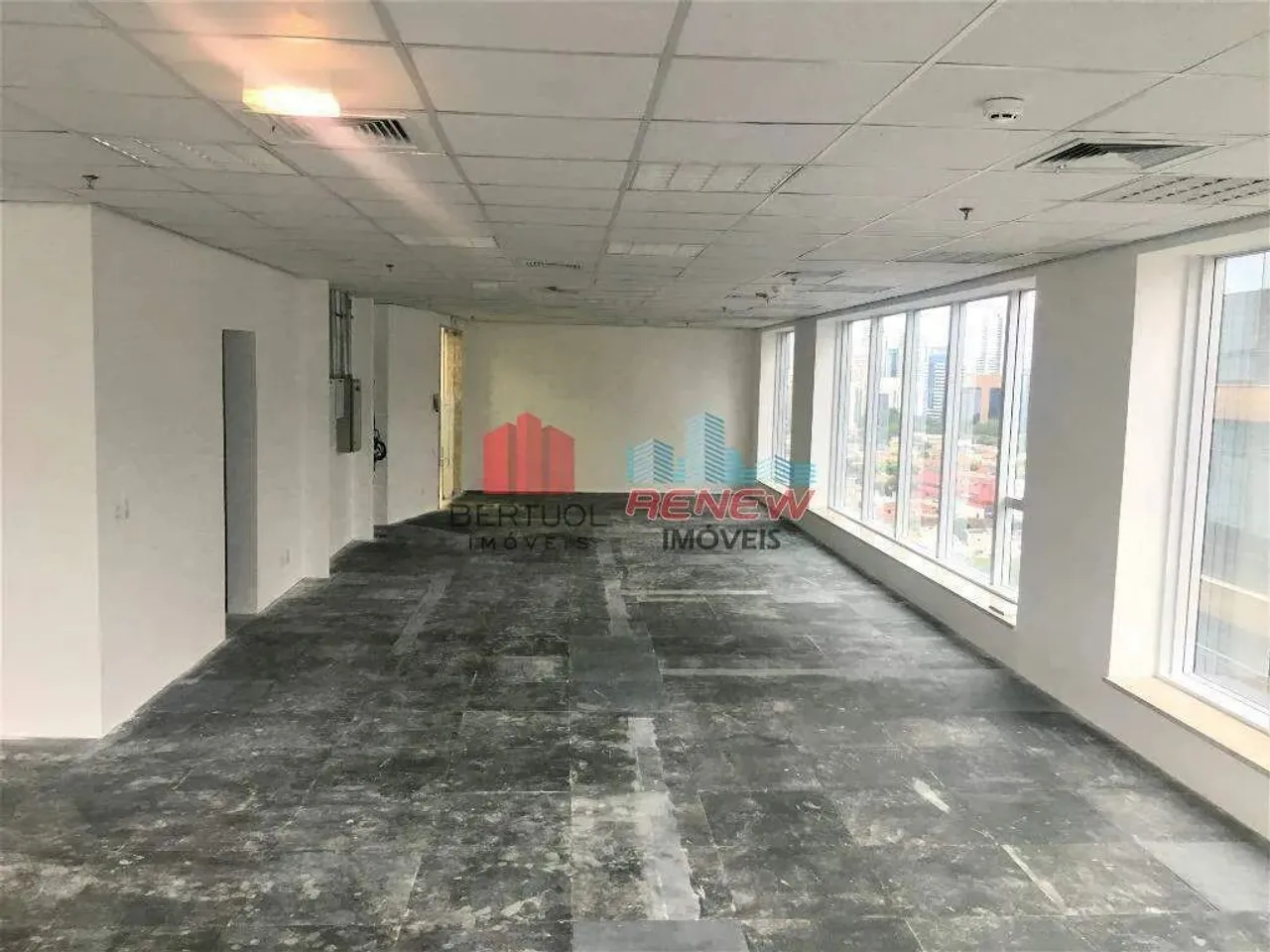 Sala para aluguel Edifício Cardoso de Mello 1308 em São Paulo