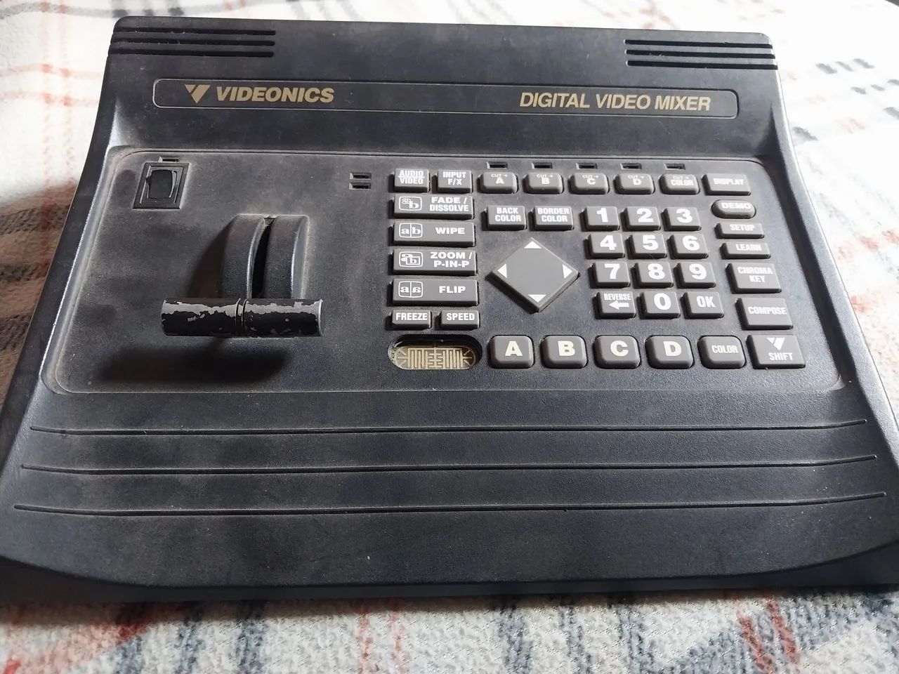 Mixer de Vídeo Videonics - Digital