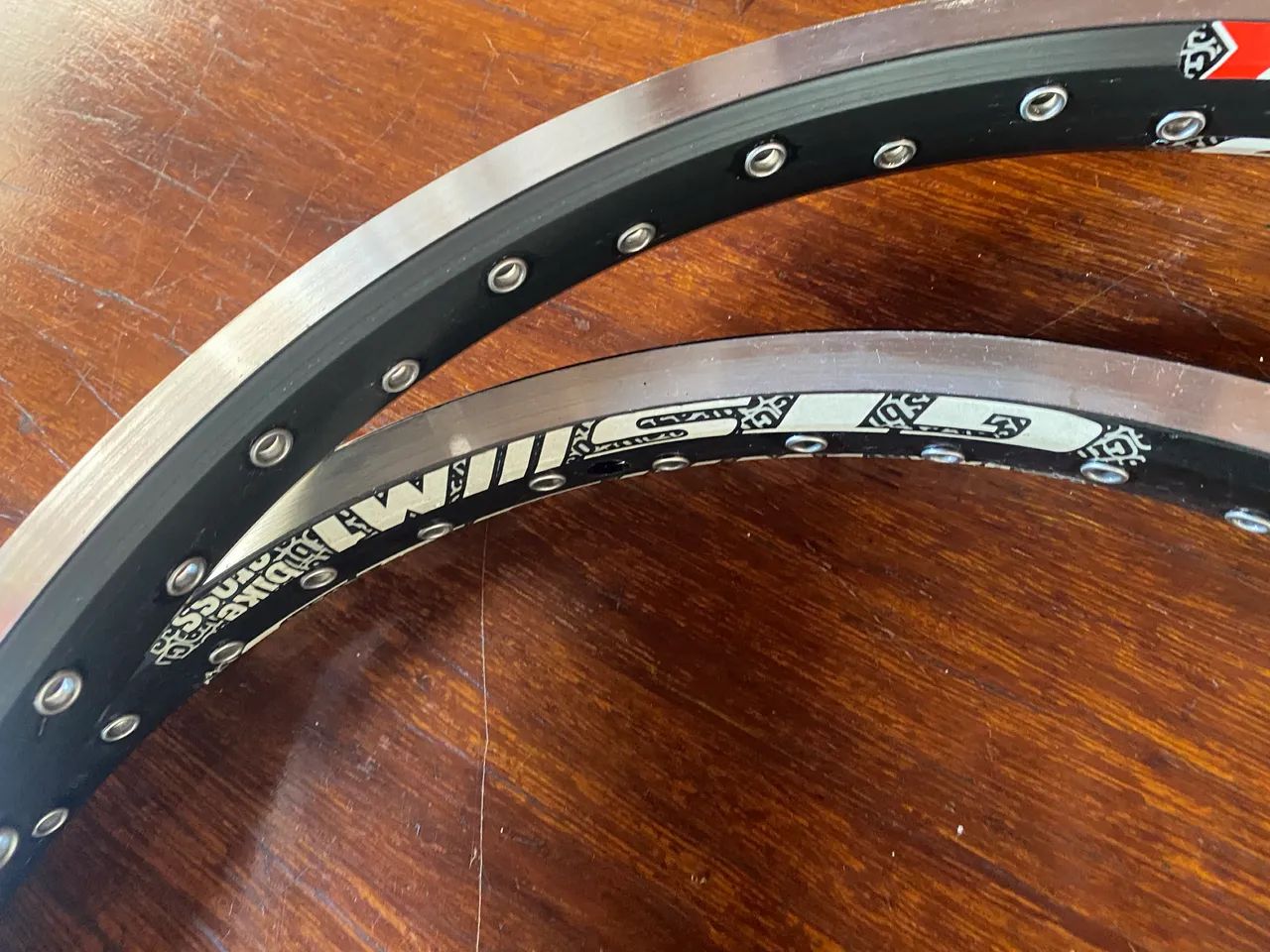 Par Aros Antigos Gts M1 48 furos  - Foto 3