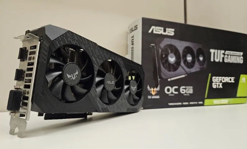 Placa de Vídeo Asus GTX 1660 Super 6GB TUF Gaming Triple Fan LED - Foto 4