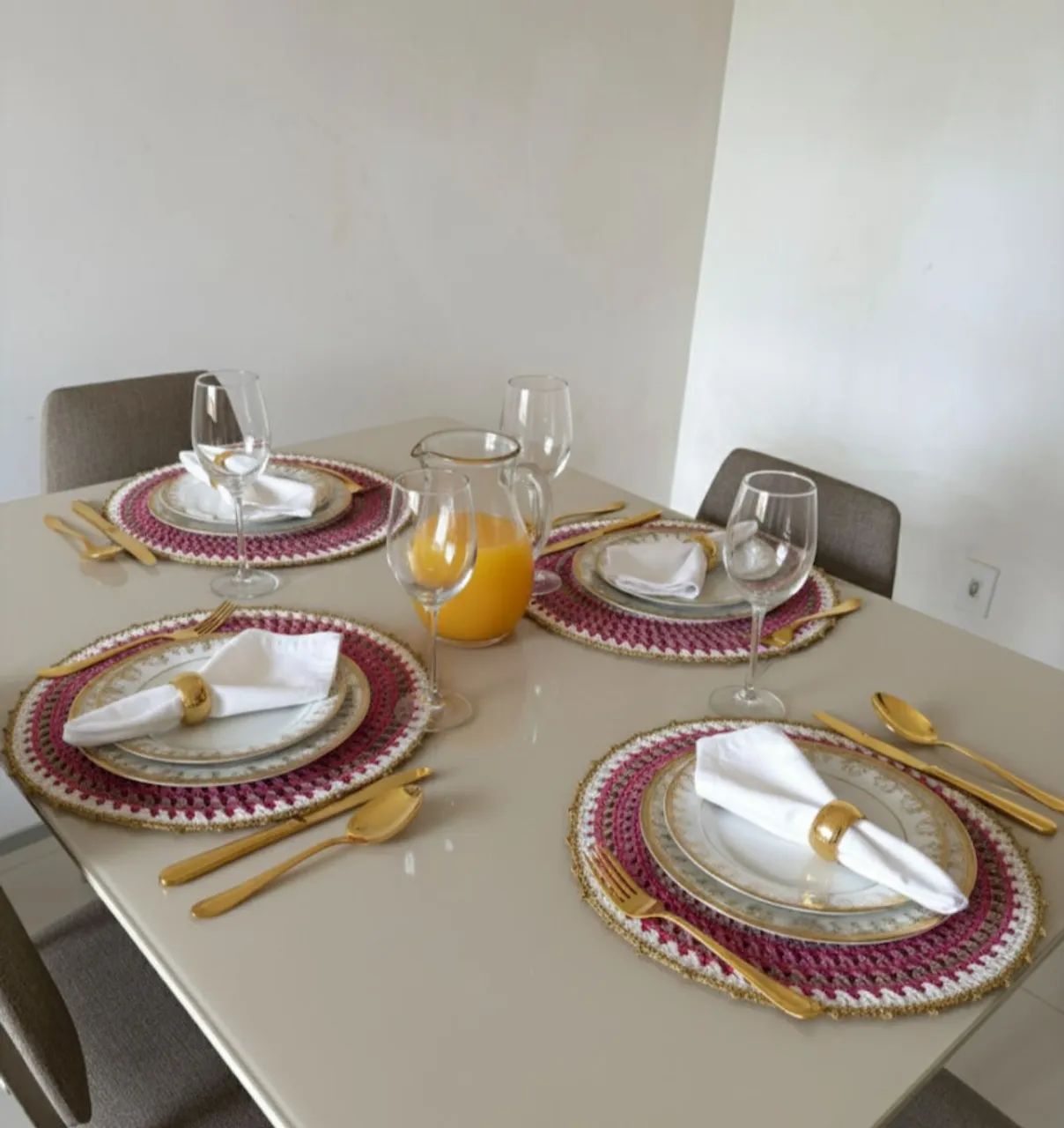 JOGO AMERICANO, SOUSPLATE  $32 unid 