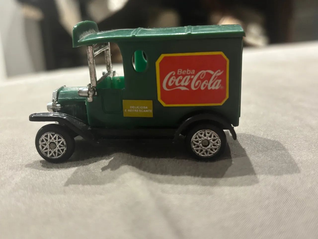 Miniatura Caminhonete Vintage Coca Cola Anos 90 - Foto 4