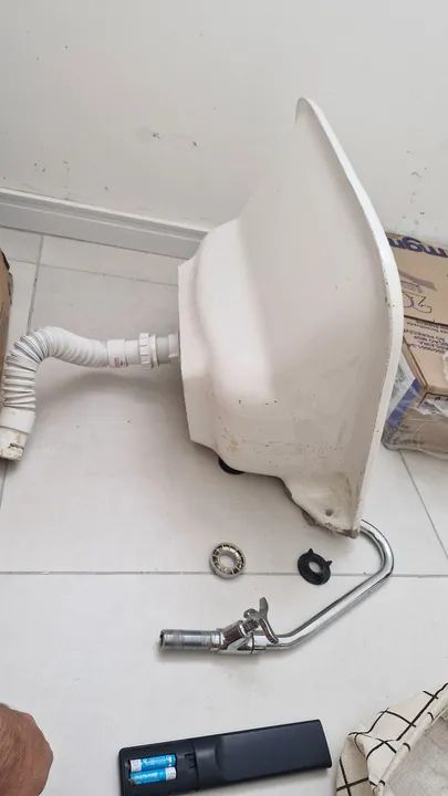 Cuba de Lavar Roupa em Cerâmica + Bica Inox. - Foto 2