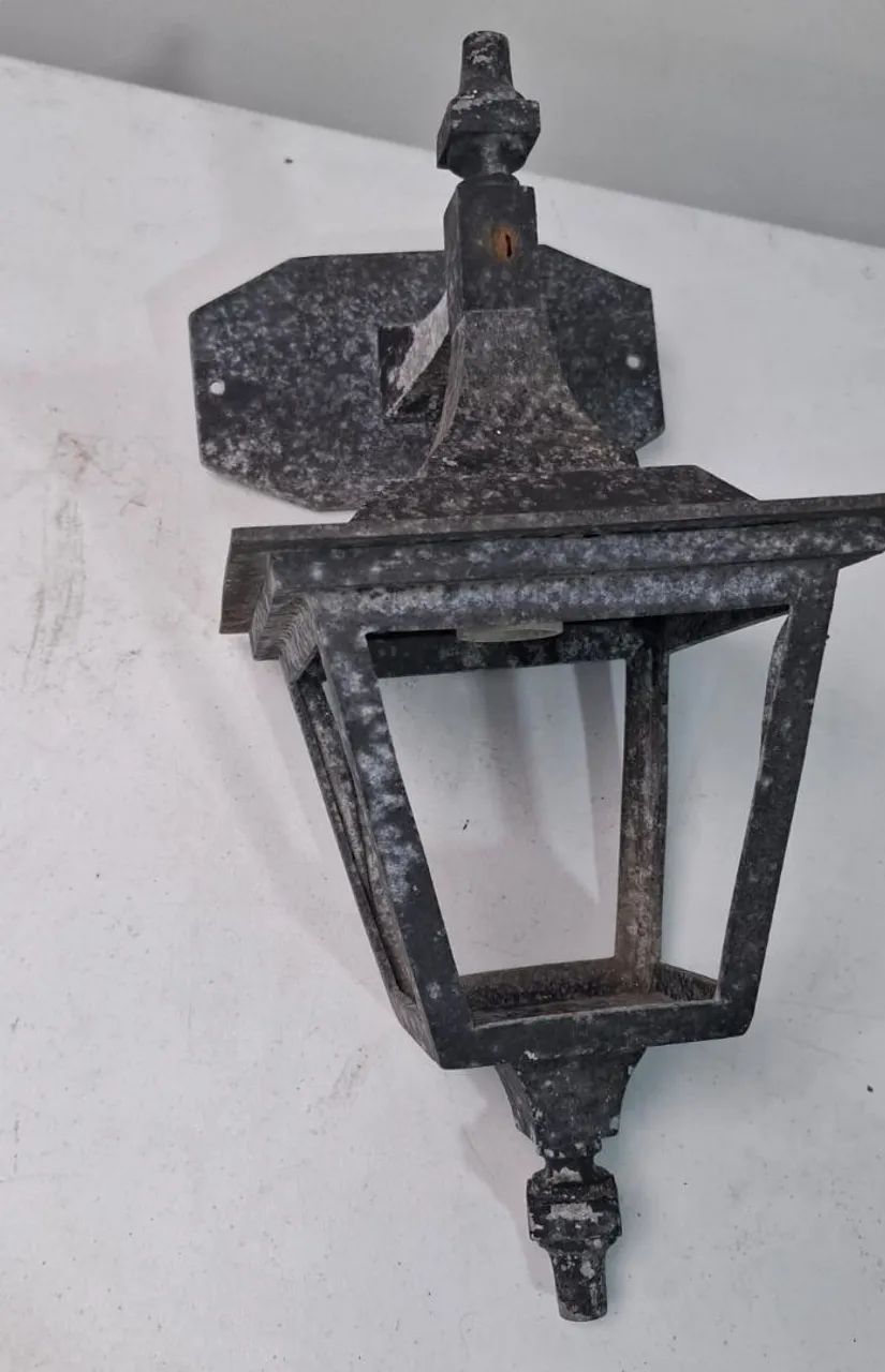 Luminária de parede antiga - Foto 2