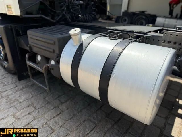 volvo fh 380 toco 4x2 ano 2005 câmbio manual - Foto 12