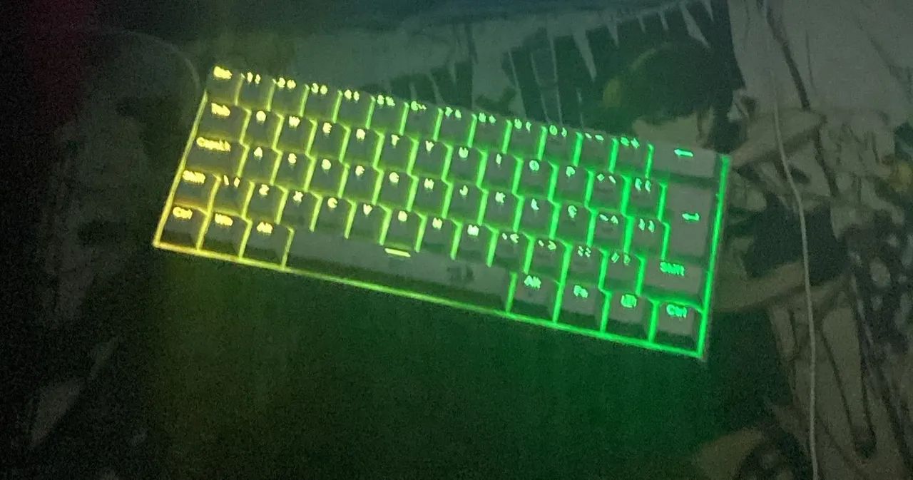 Teclado mecânico branco Redragon - Foto 2