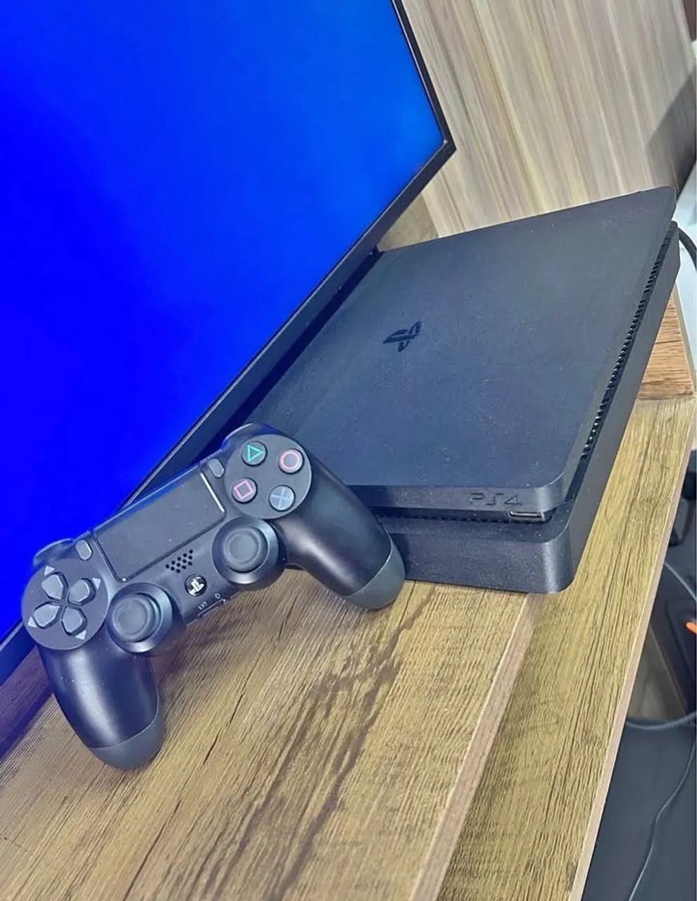 PS4 Semi novo 63824542736643120