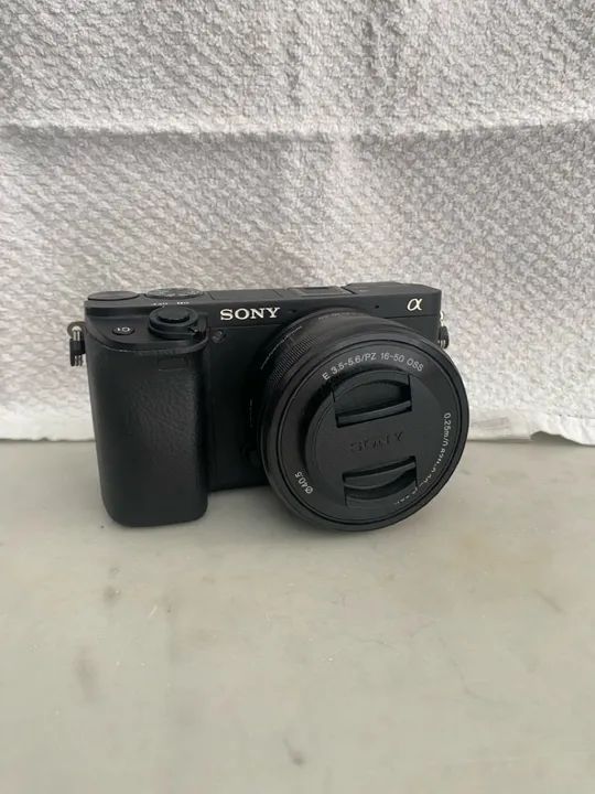 Câmera Sony a6400 (7.000 clicks) - Foto 4