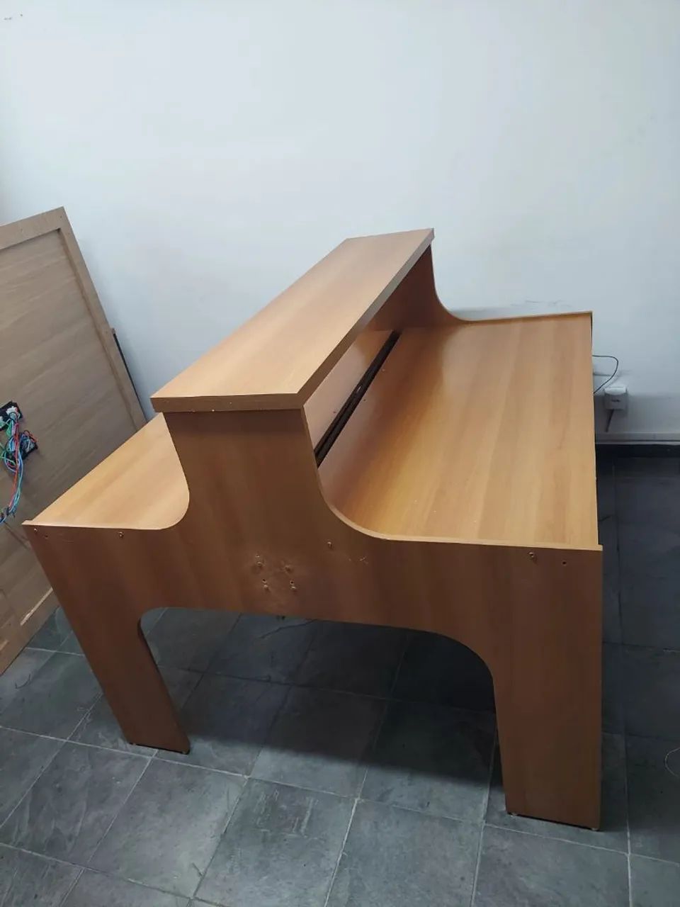 MESA DE ESCRITÓRIO ESTAÇÃO DE TRABALHO DUPLA MDF - Foto 3