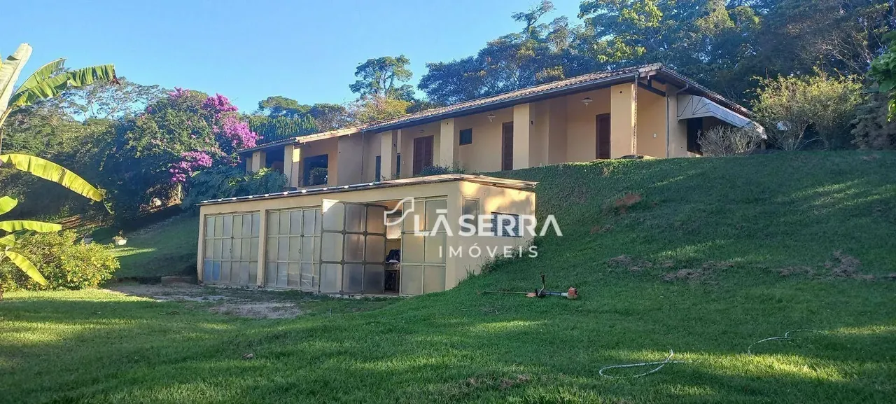 Casa com 3 dormitórios à venda, 280 m² por R$ 2.250.000,00 - Secretário - Petrópolis/RJ