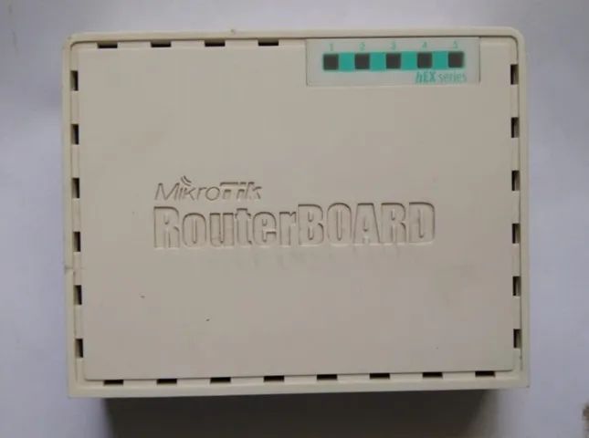 RB 750 R2 Mikrotik64739263406595120